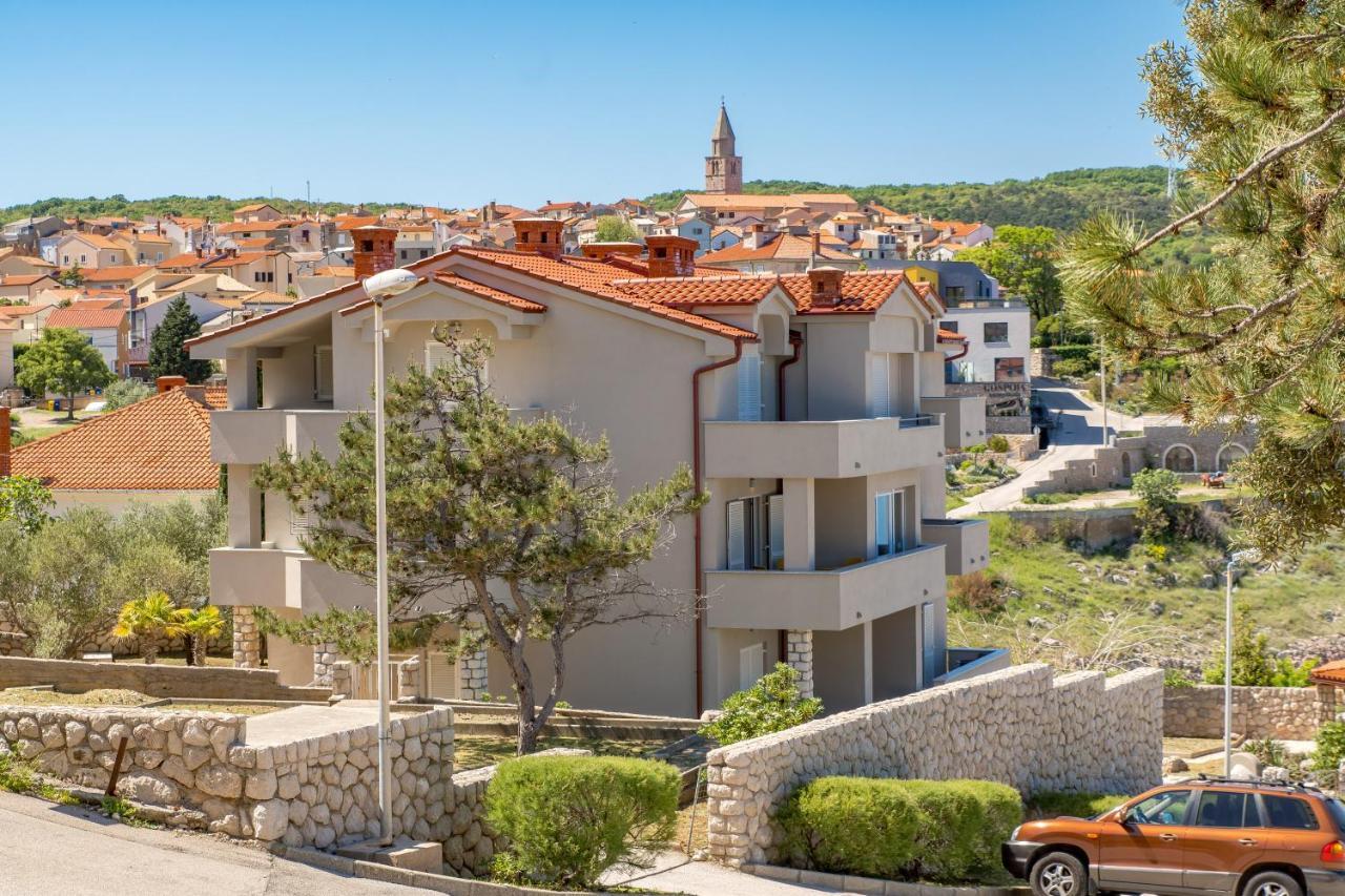 Apartmani Heni Vrbnik Eksteriør bilde