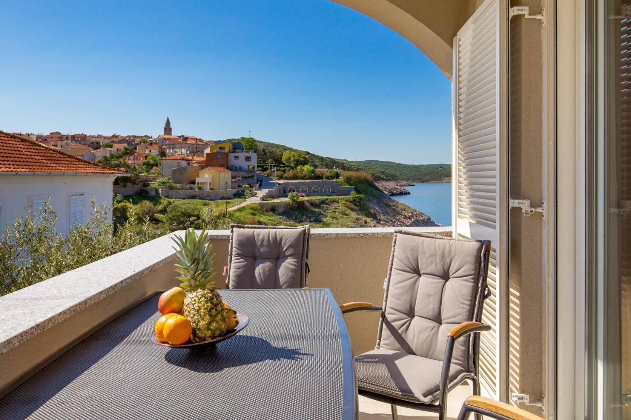 Apartmani Heni Vrbnik Eksteriør bilde