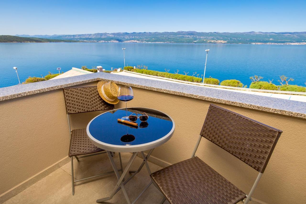 Apartmani Heni Vrbnik Eksteriør bilde