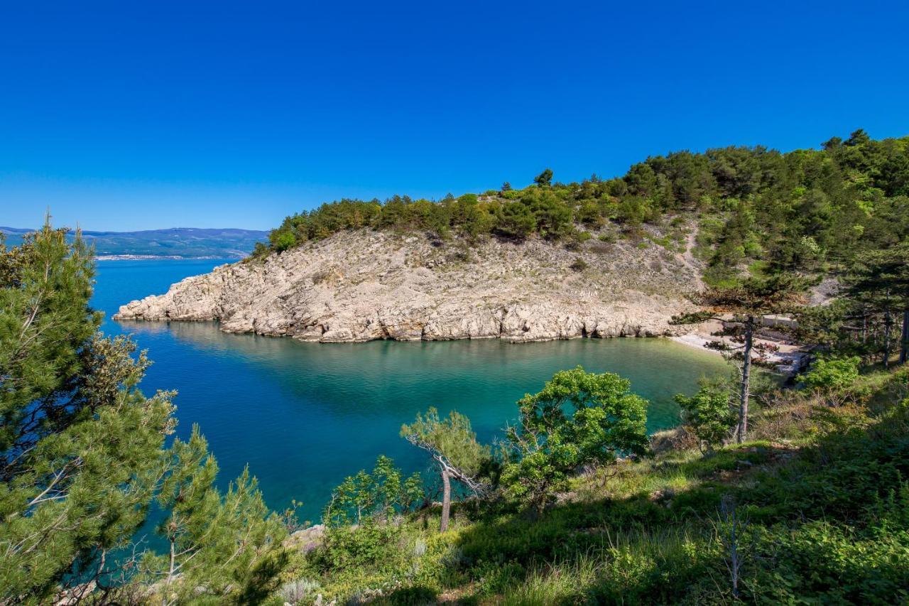 Apartmani Heni Vrbnik Eksteriør bilde